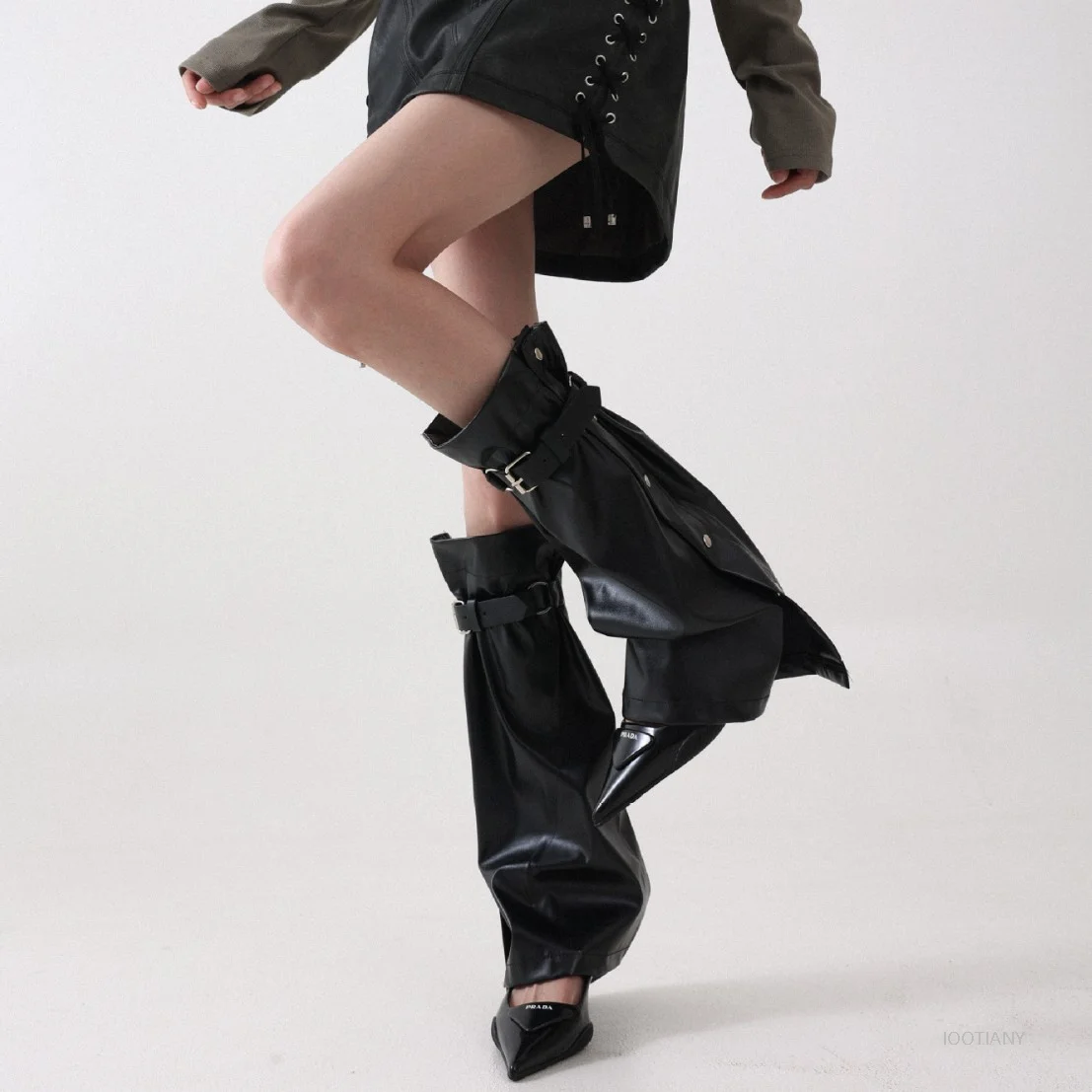 Schwarze Pu-Leder lange Schuhüberzüge Y2k Punk Rock Dance Hip Hop Jazz Disco Party Cosplay ausgestellte Leder Stiefelüberzüge Zubehör