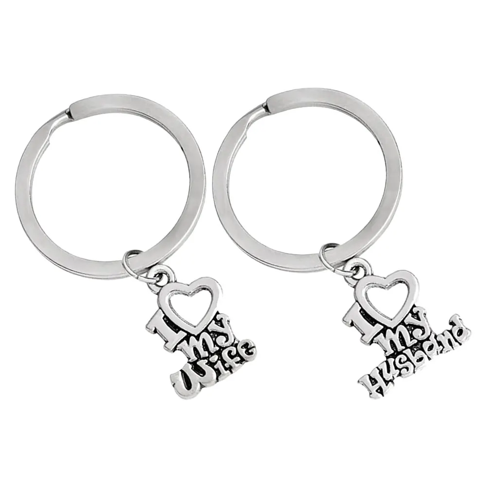 

2Pcs Valentine Keychain Zinc Alloy Heart Shaped Compact Design for Keys Bag Decor Gifts Lovely Unique Pendant