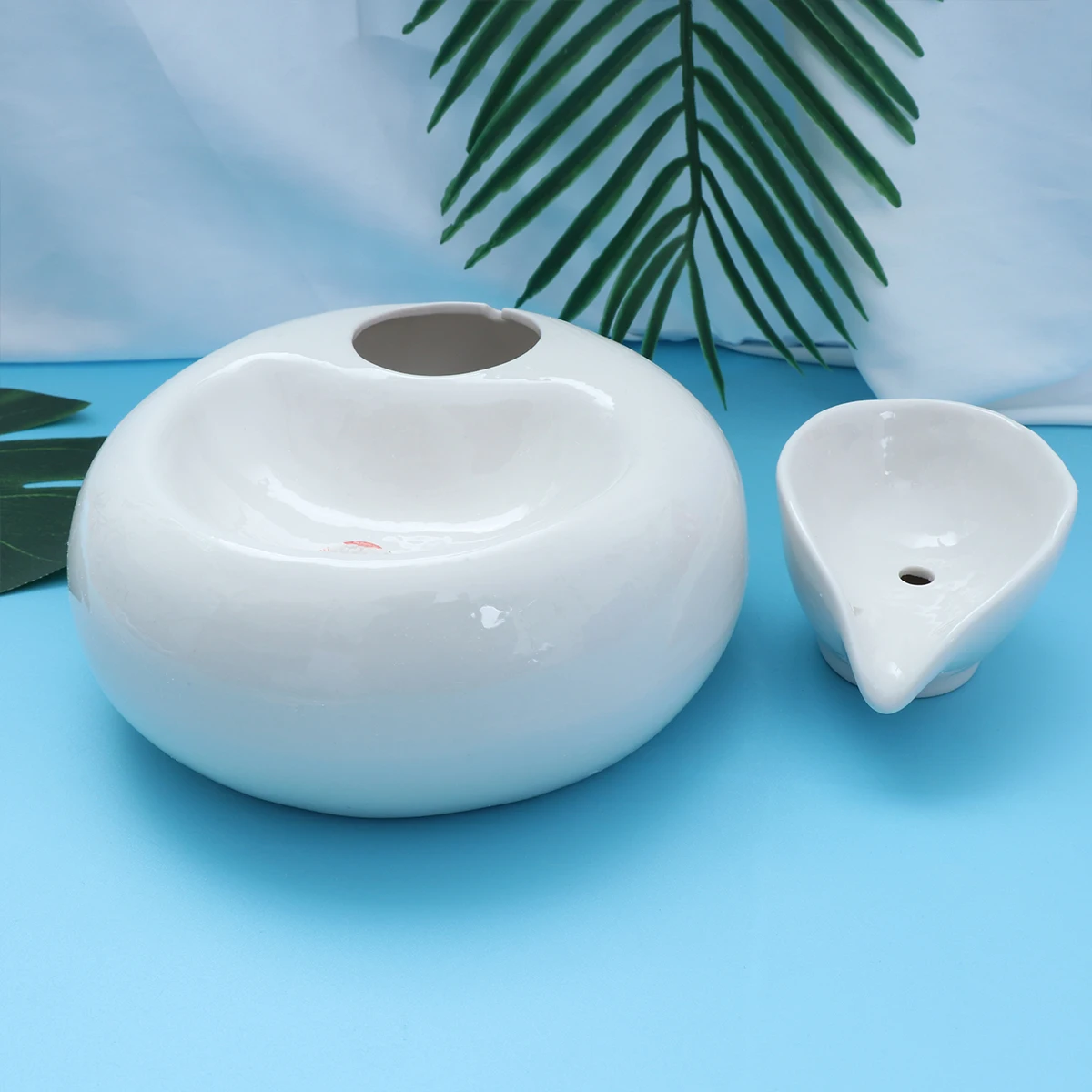

1Pcs Hygienic Ceramic Cat Water Fountain Automatic Drinking Dispenser for Pets Super Silent Pump and Filter System