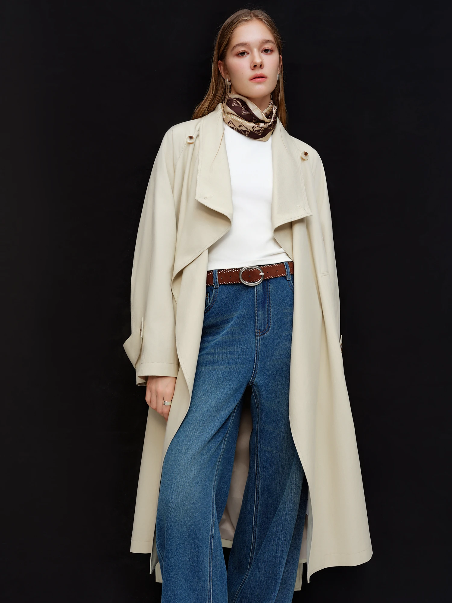 Thumbnail 4 - #10 Trench Coats Comparison Guide