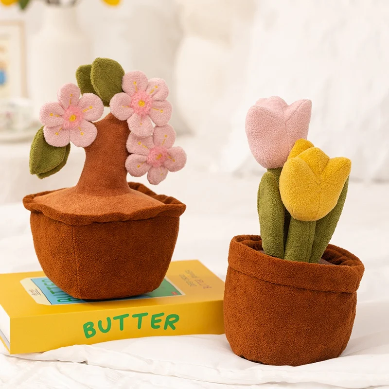 Diversão dos desenhos animados 2026 planta de natal em vaso boneca de pelúcia tulipa flor pêssego lótus rosa árvore de natal brinquedo de pelúcia decoração para casa