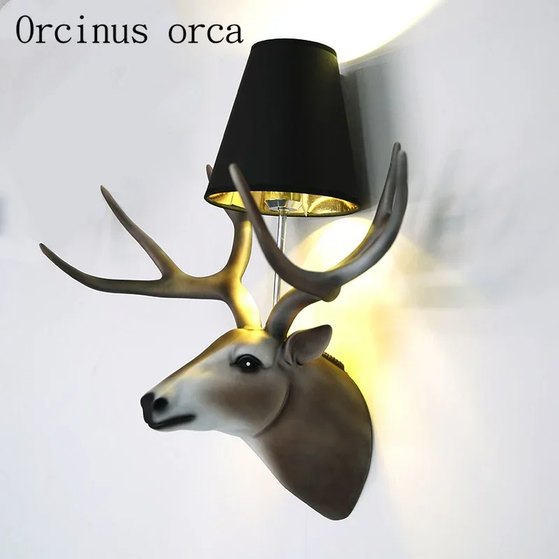 

North European minimalist art creative personality of deer antlers resin wall lamp bedroom bedside lamp Postage free