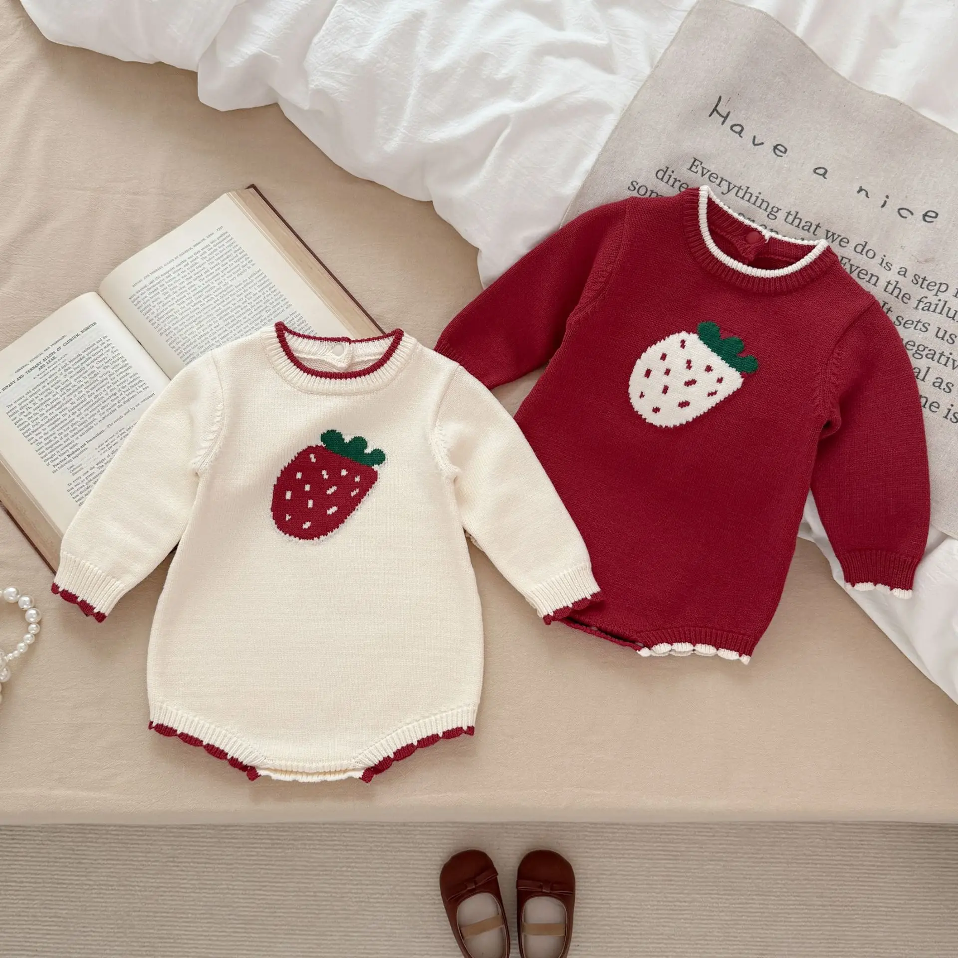 0-24M Strawberry Print Baby Girl Sweater Romper Newborn Kid Winter Clothes Long Sleeve Knit Bodysuit Thick Warm Outfit