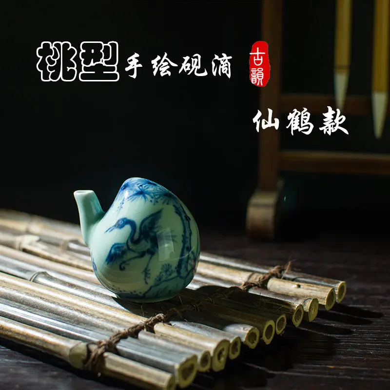 Blue and White Porcelain Water Dropper Hand-painted Calligraphy Tool Ceramic Ink Dropper for Painting Ink Stone Accessory