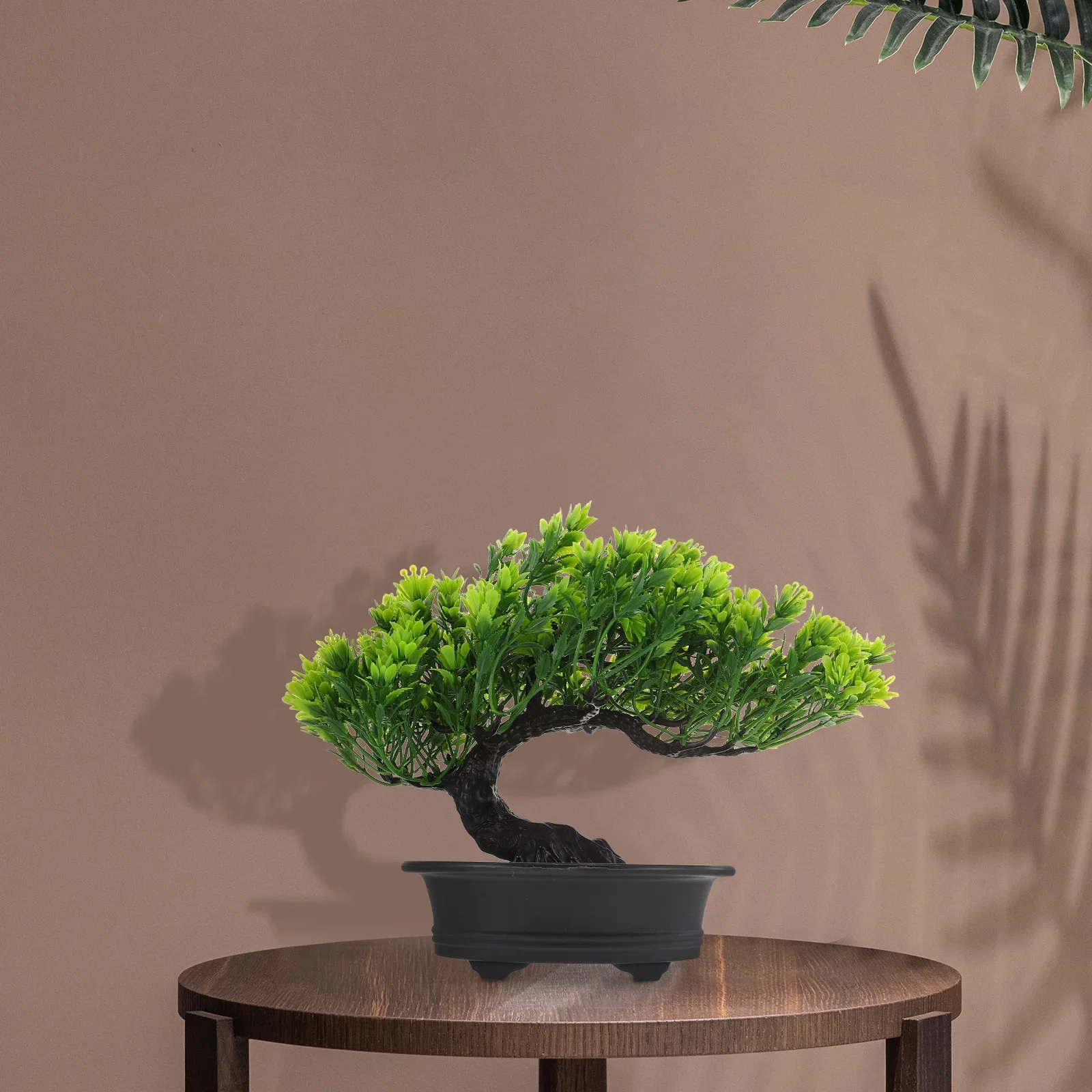 Realistischer künstlicher Miniatur-Bonsai-Baum aus roter Kiefer, immergrüne, pflegeleichte Kunstpflanze für die Dekoration von Schreibtischen und Regalen im Büro oder Zuhause. – Detail 16