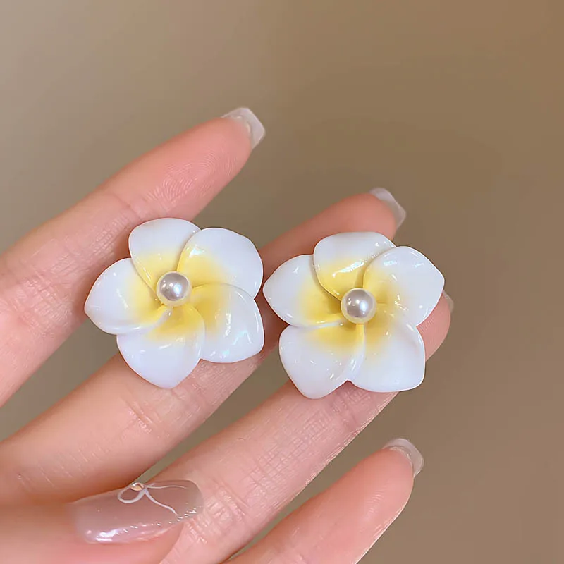 Fashion Sweet Egg Flower Stud Earrings for Women Girls Vacation Bohemia Metal Drip Oil Flower Earrings Party Jewelry Gifts