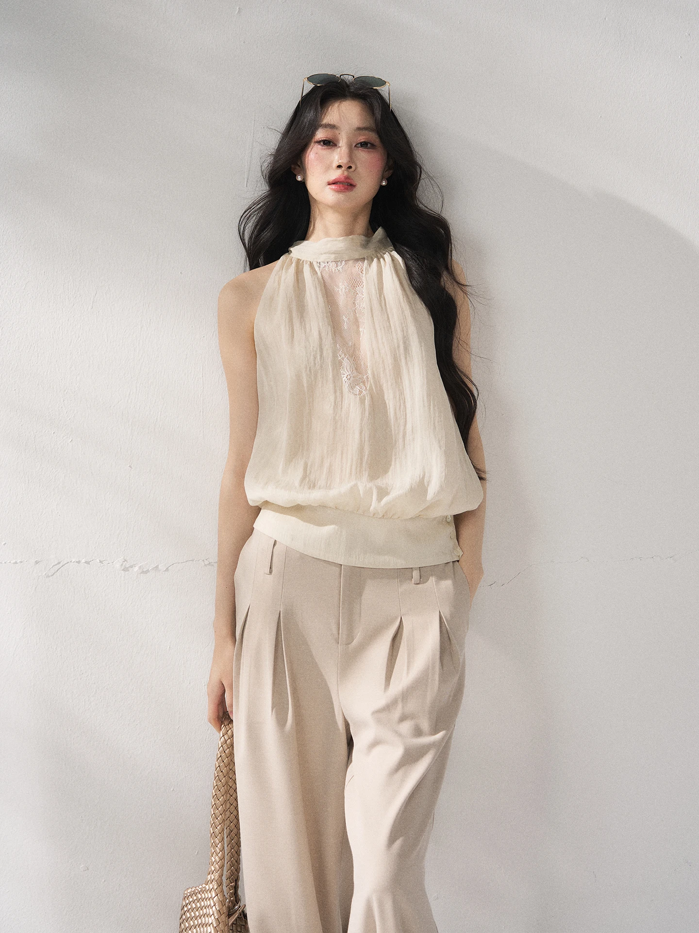 7Shiftin Original Design Summer New Neck Hanging Strap Beige Casual Sleeveless Vest Loose Fit Short Sleeve Women's Tank Top