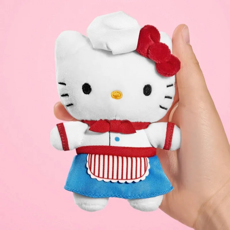 正規品、タグ付き。ヴィンテージレストランシリーズのハローキティのウェイターぬいぐるみ。ジーンズのベルトクリップとして使える、吊り下げ飾り。友人へのプレゼントに最適。