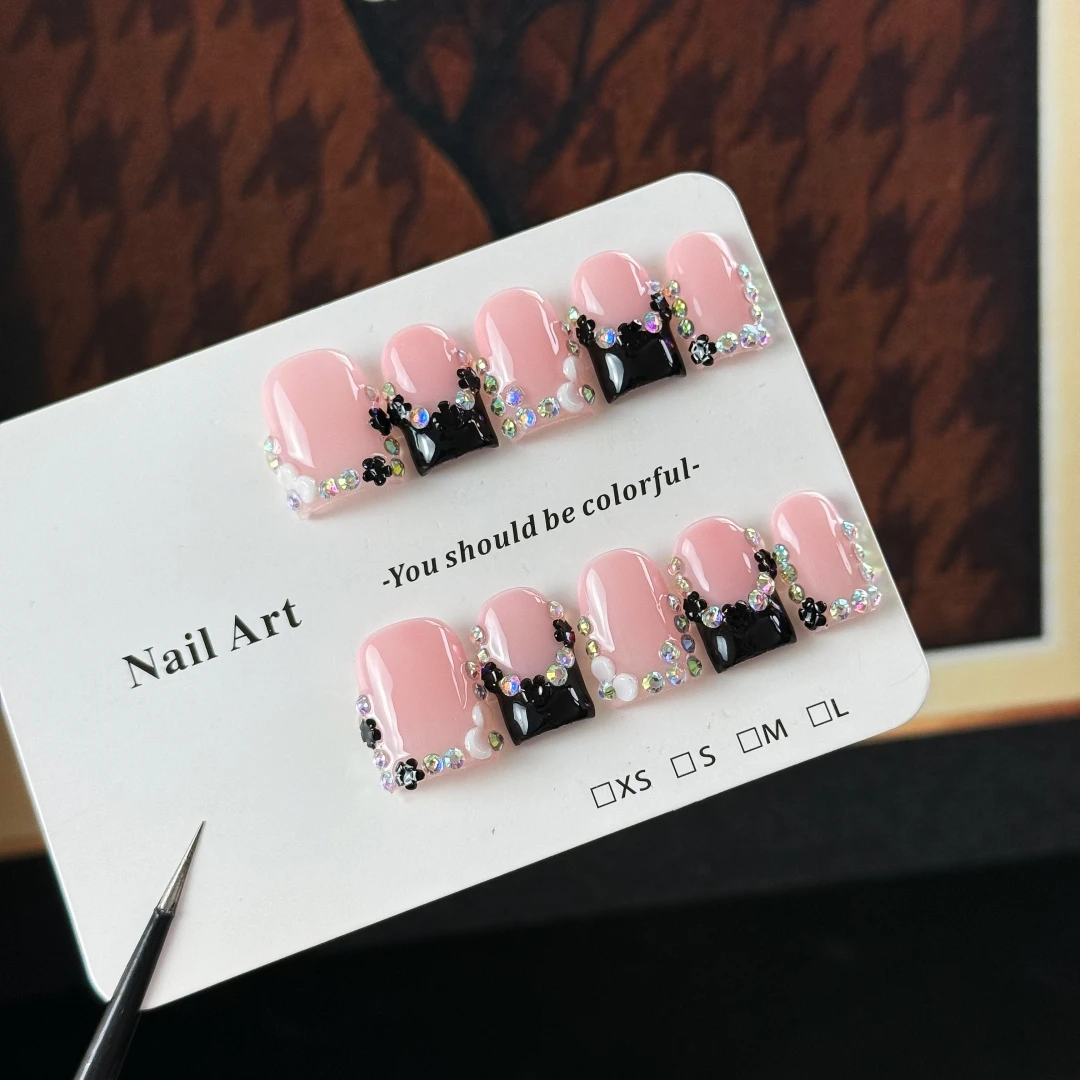 10pcs High-end Sweet and cool girl style, hand-painted three-dimensional patterns, dazzling diamonds handmade fake nails
