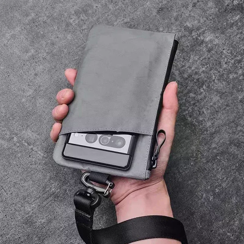 กระเป๋าซิปคลัทช์พร้อมสายคล้องข้อมือ, กระเป๋าใส่พาสปอร์ตแบบซิป และกระเป๋าใส่ของ EDC กันน้ำและป้องกัน RFID มีช่องใส่ของภายนอก 3 ช่อง