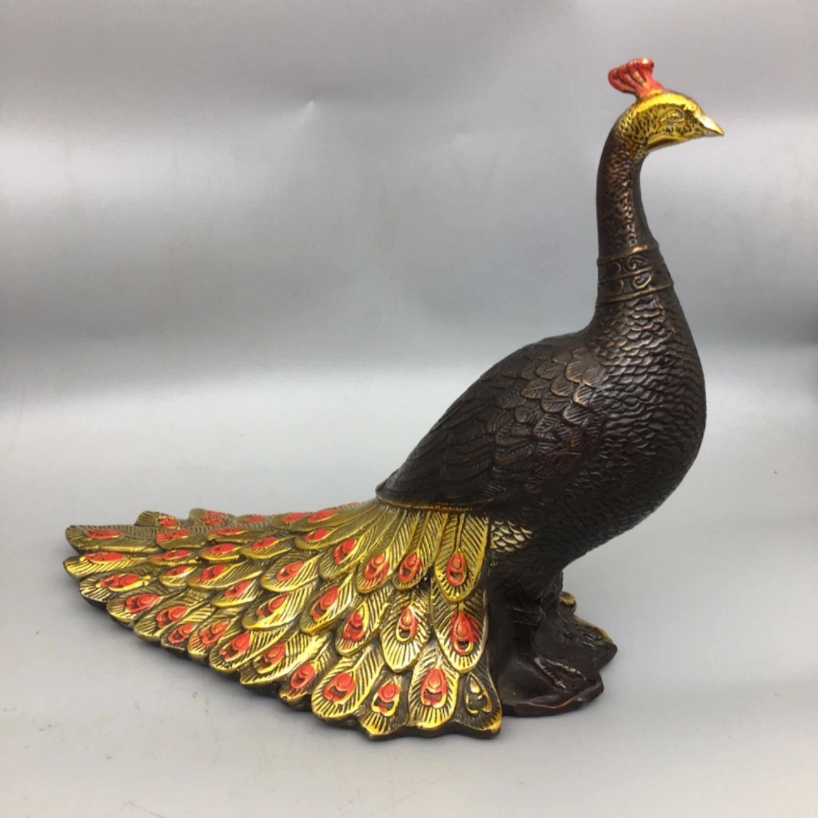 Peacock Figurine Carved Peacock Statue Bird Figurine Decorative Ornament Elegant for Homeowners, Mantel, Shelf view 5