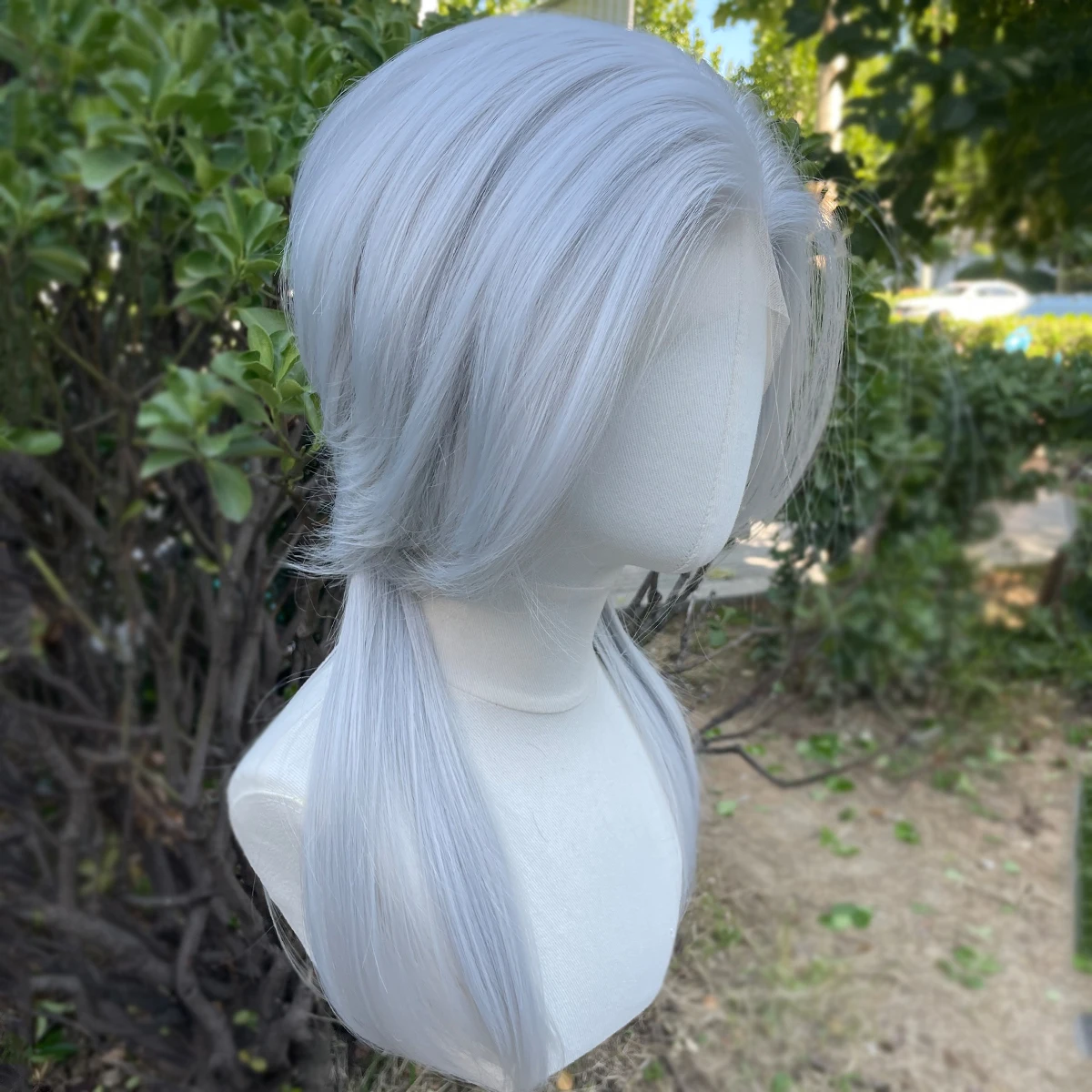 Schulterlange Vokuhila-Synthetik-Perücken, Schichten, Pferdeschwänze, Silbergrau, 13 x 4 synthetische Lace-Front-Perücken für Frauen, Cosplay-Perücke, Männer, 150 % – Detail 2
