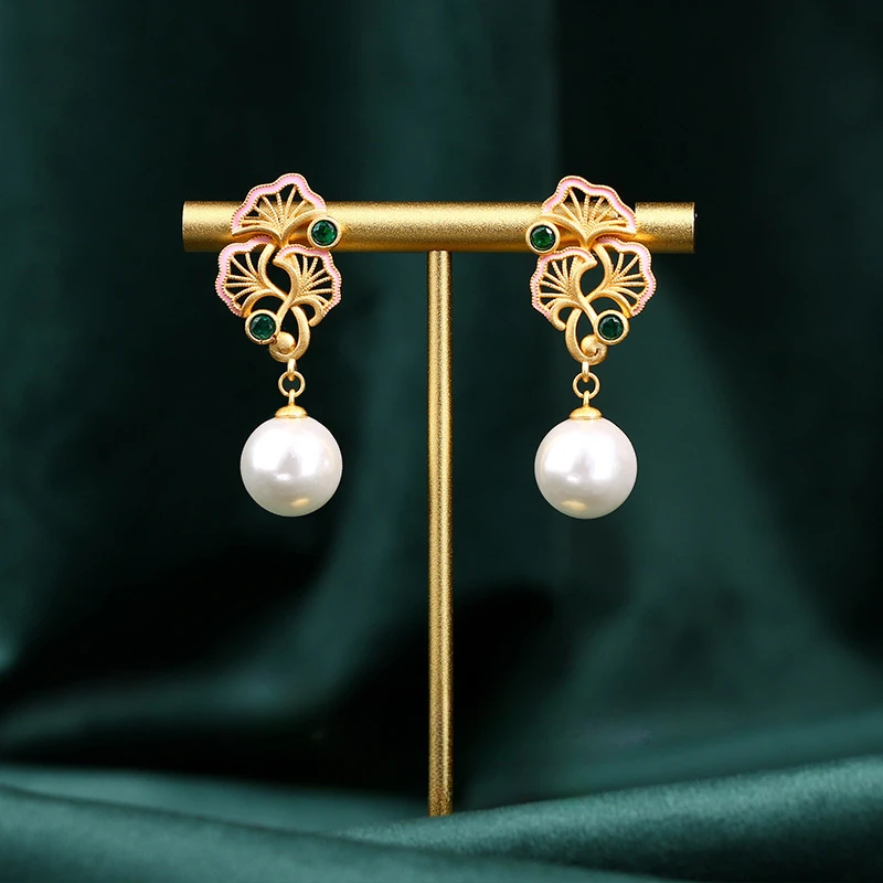 

New Chinese Earrings Pearl Ginkgo Biloba Stud Earrings Fashion Versatile INS Light Luxury Medieval Earrings Women