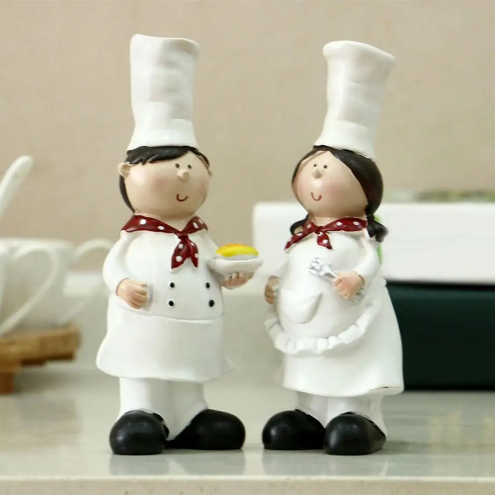 2Pcs/set Elegant Resin Craft Couple Chef Figurine Cute Handmade Chef Statue Cartoon Kitchen Cook Ornaments Home Decor