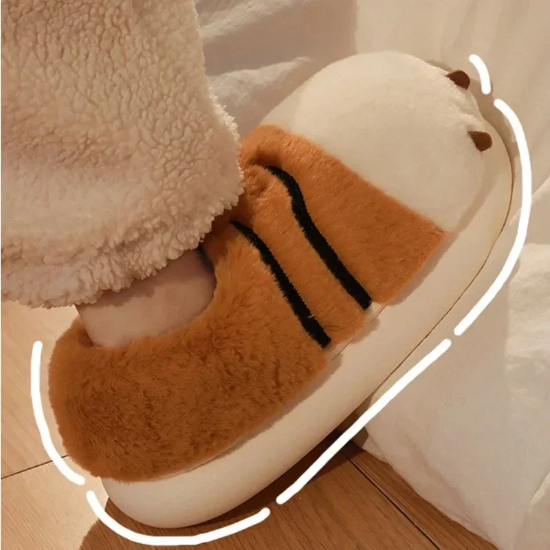 Pantoufles en peluche de patte de tigre pour femmes, fourrure moelleuse, pantoufles plates, coordonnantes, floues, animaux Kawaii, mignonnes,