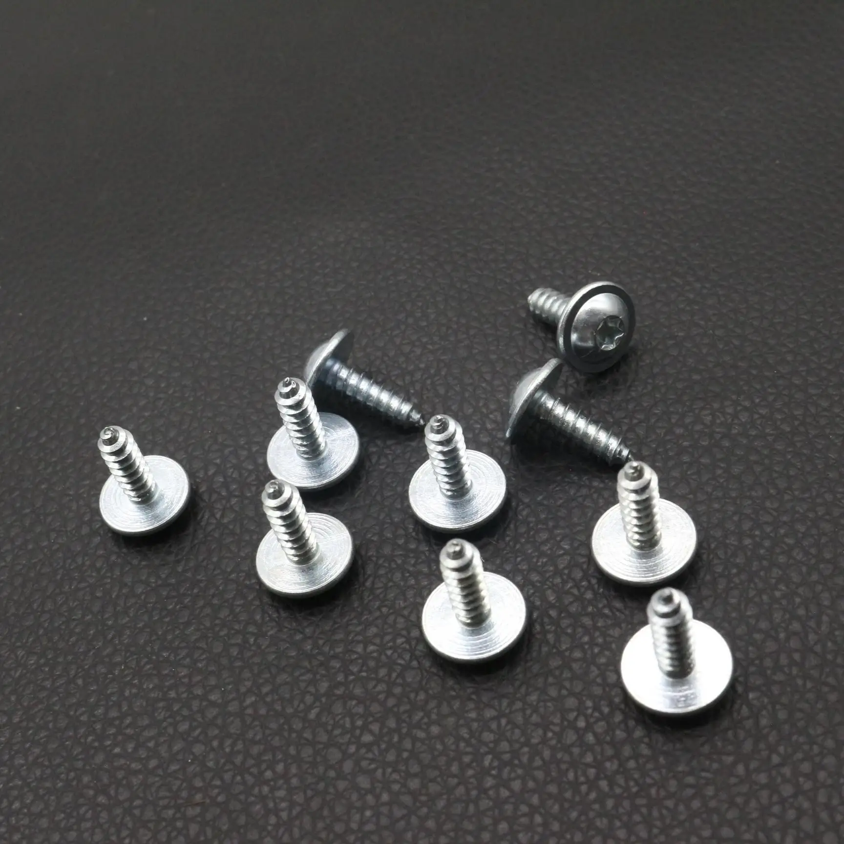 10 Pcs Torx Truss Head Screws M4.2 x 13mm Silver Metal For Volkswagen Arteon Atlas Cross Sport Audi A3 A4 Q5 Q7 RS5 N90986802