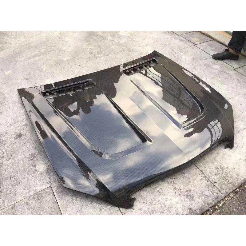 

High Quality PD Style Carbon Fiber Bonnet Engine Hood W221
