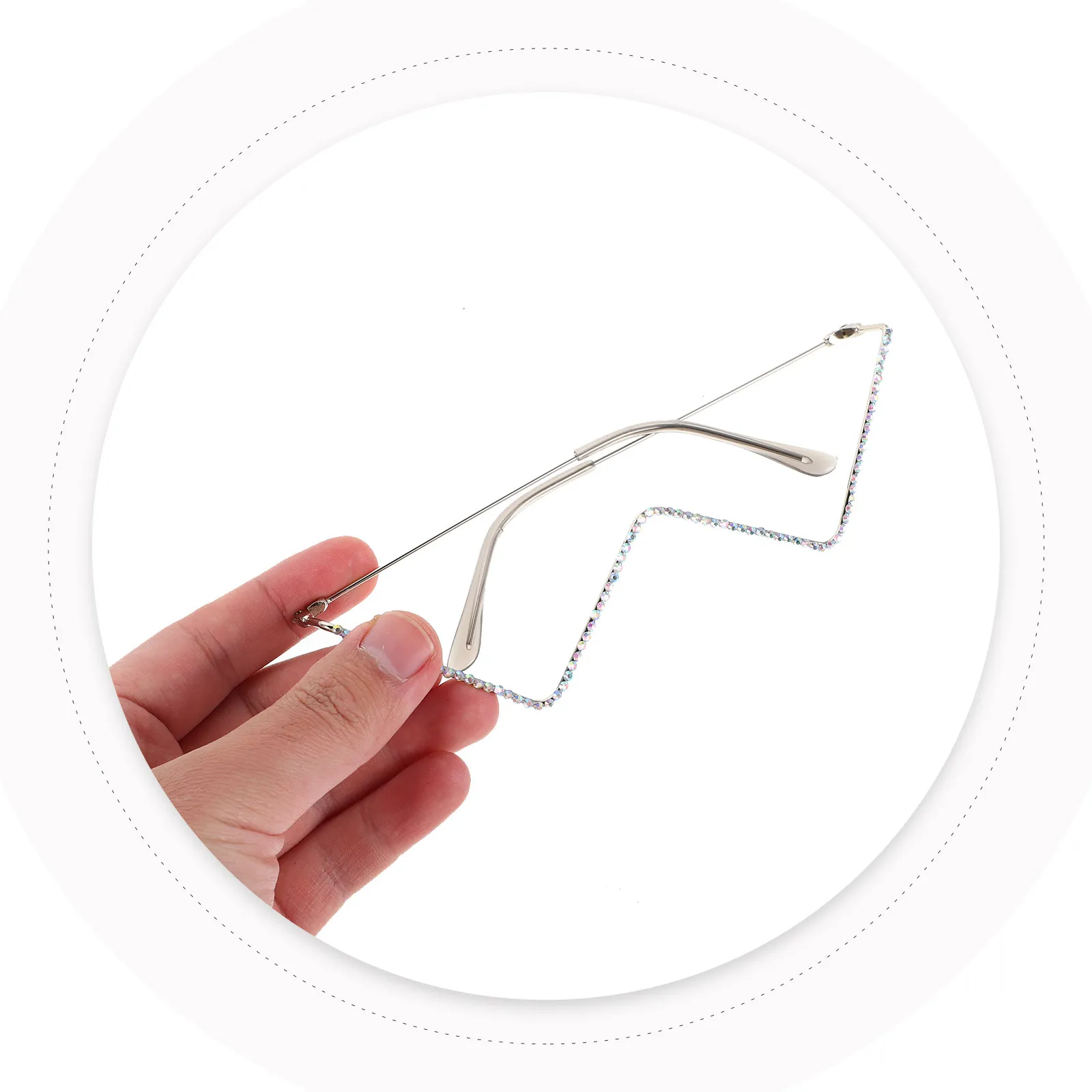 

2Pcs Sparkling V Shaped Metal Eyeglass Frames No Lens Geometric Fashion Glasses for Tropical Holiday Novelty Photo Props Social