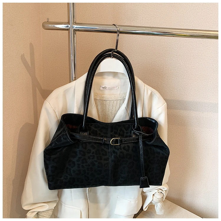 Leopard Print Sewing Thread Hasp Youth Sweet Shoulder Bags for Women 2026 Hot Sale Large Capacity Sense of Luxury Tote Bags
