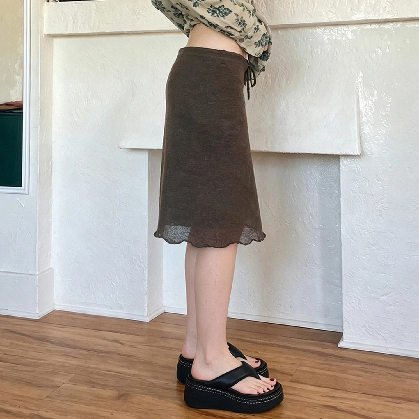 Women Drawstring Waist Knit Midi Skirt Wavy Hem Semi Sheer Brown Slim Long Skirt Vintage Casual Streetwear Fall Versatile