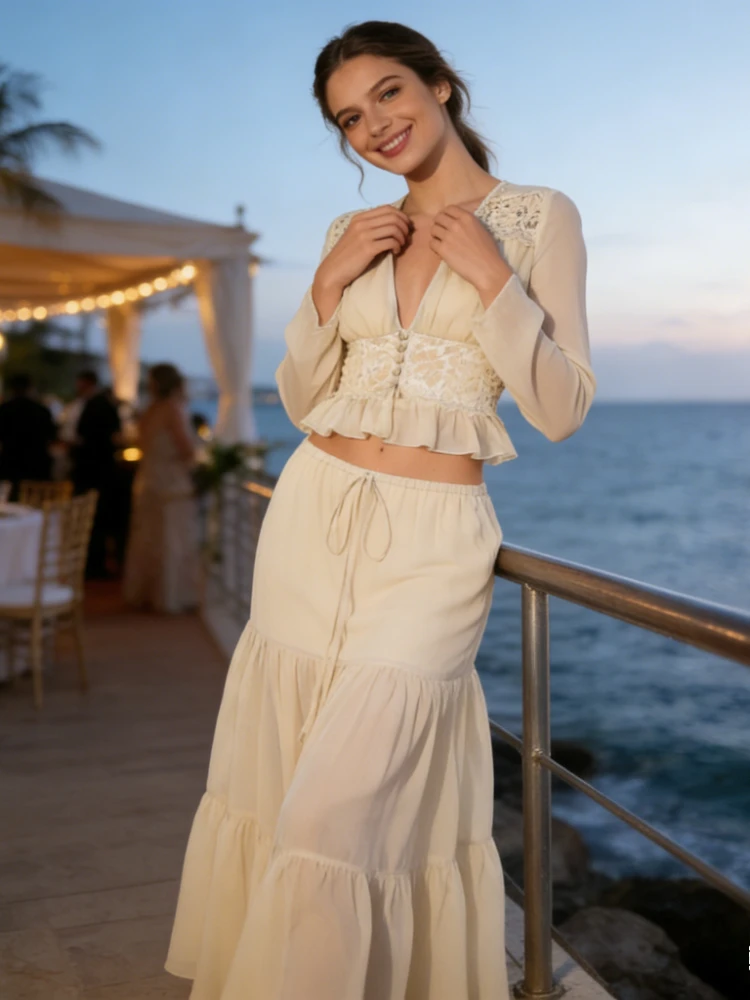 

Комплект XIAOTANG из двух предметов: кружевной шифоновый кардиган с V-образным вырезом и прозрачной вставкой, макси-юбка с завязками на талии. Идеально для вечеринок и отпуска.