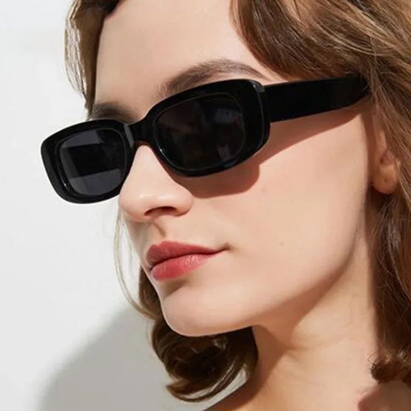 2024 Summer Fashion Vintage Small Square Sunglasses UV400 Women Retro Classic Punk Rectangle Frame Sun Shades Glasses Eyewear