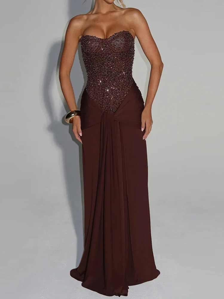 女性のセクシーなストラップレスノースリーブイブニングドレスファッションウエストスリムソリッドウェディングドレスエレガントなスパンコールスプライシングプリーツロングドレス