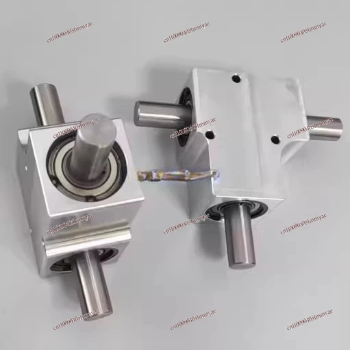 Small Speed Ratio 1:1 Single/Dual Output Shaft Diameter 15mm 90 Degree Commutator Corner