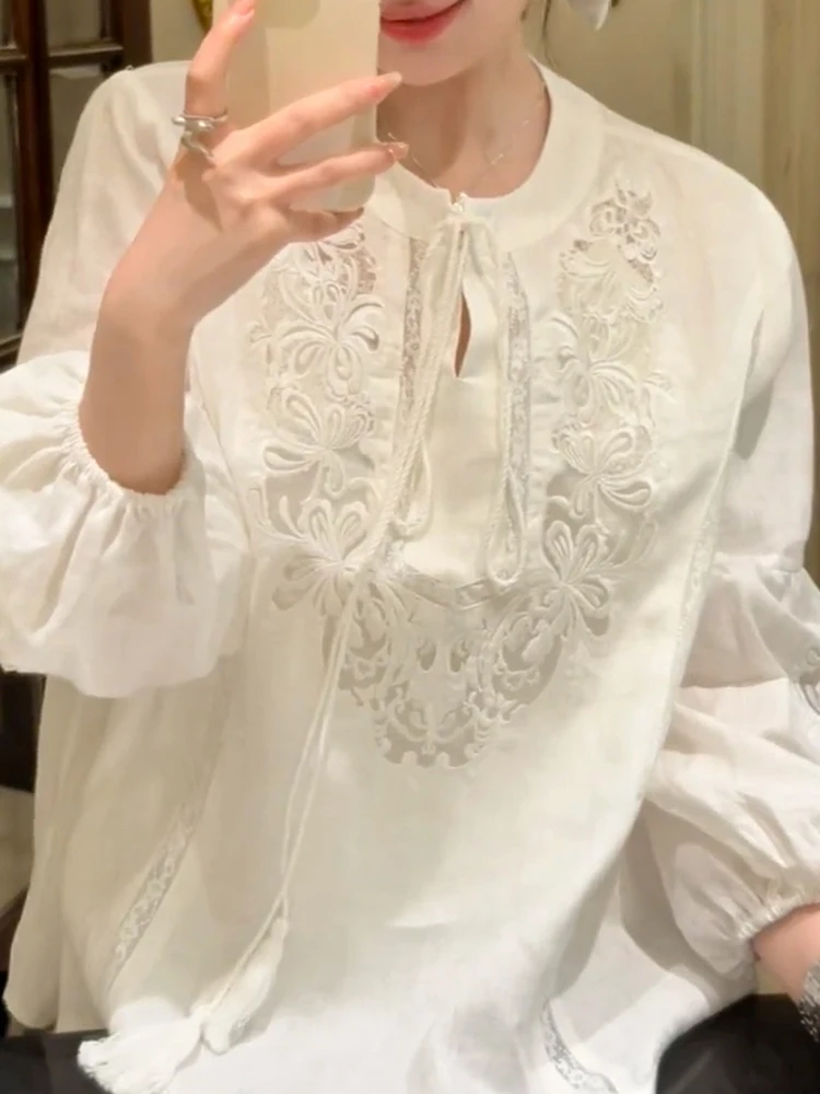 

Spring 2025 New plus Size Lace Hollow Lantern Sve White irt Women Embroidered Top Korean Sle Commute Faion
