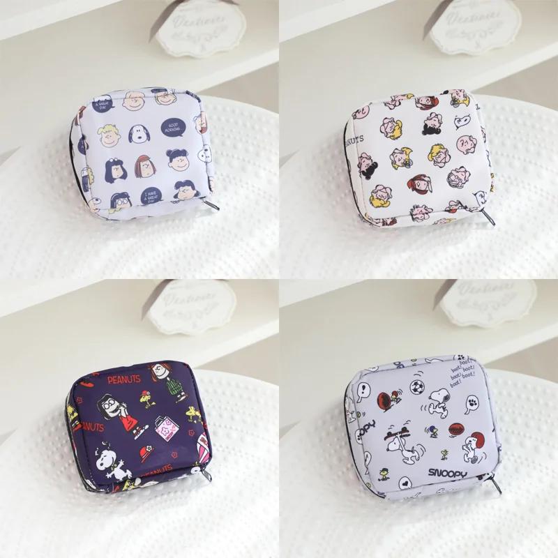 

Snoopy Sanitary Napkin Storage Bag Women Fashion Portable Cosmetics Organize Bags Cartoon Coin Purse Jewelry Card Pouch Case