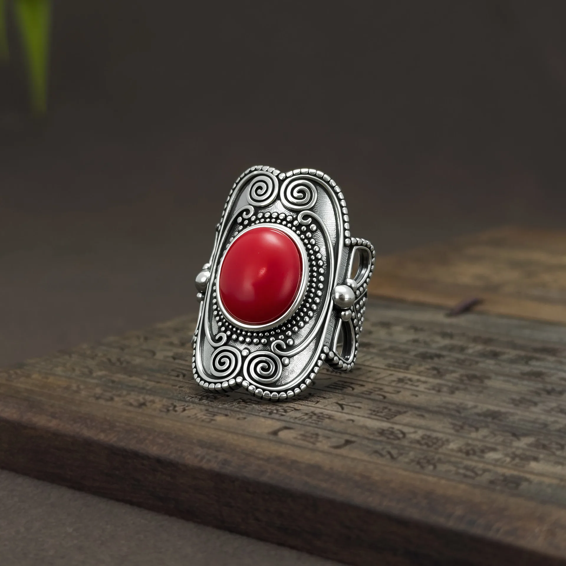 

New In silver 925 South Red Agate Ring for Women and men Retro Ethnic Style Elliptical Ring Classical Charm Jewelry Gift