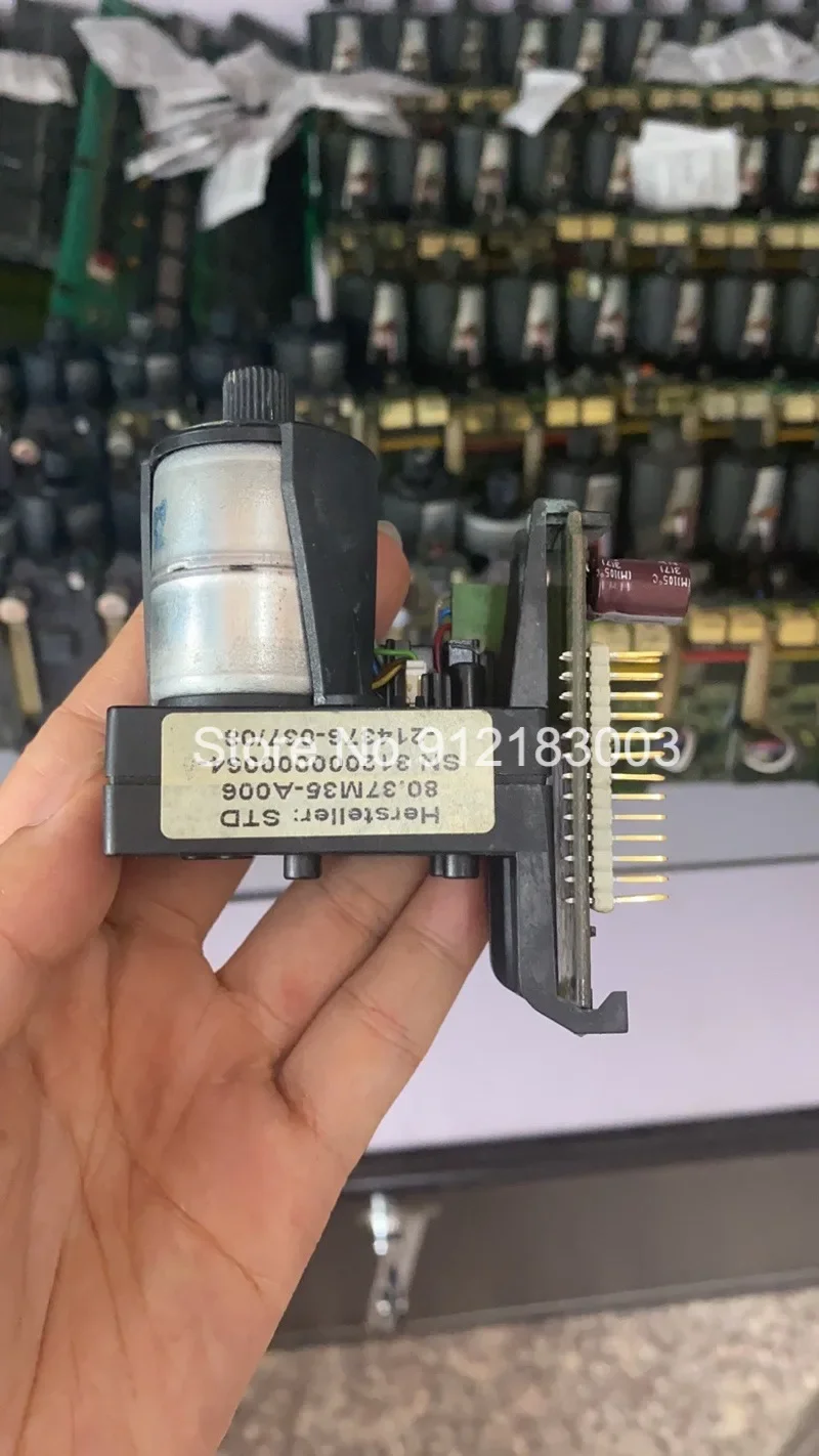 Best Quality 1 Piece Roland 700 Motor Original 85% New Hersteller STD 80.37M35-A006 SN 812000000064-881969-020/10