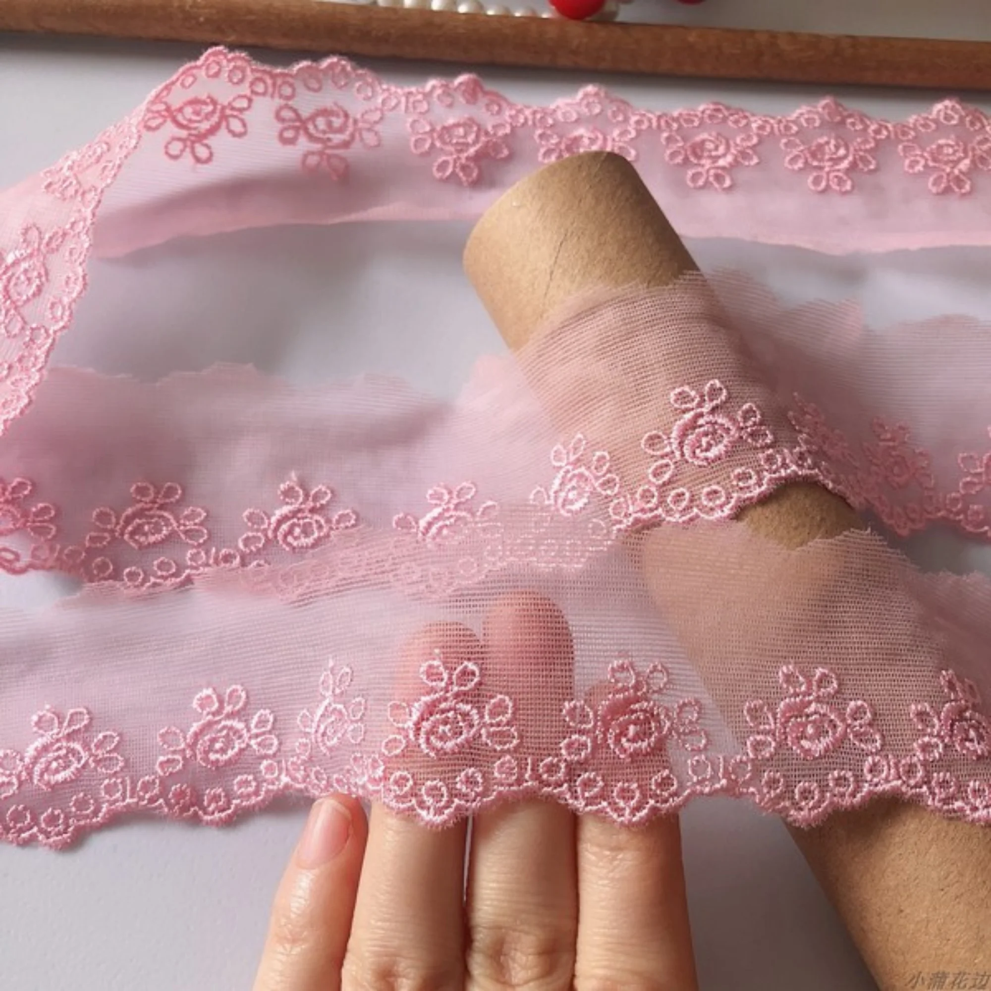 

Width 4 cm pink lace trim, flowers embroidered lace,floral lace trim for bridal veil,scalloped trim lace,lace for DIY dress