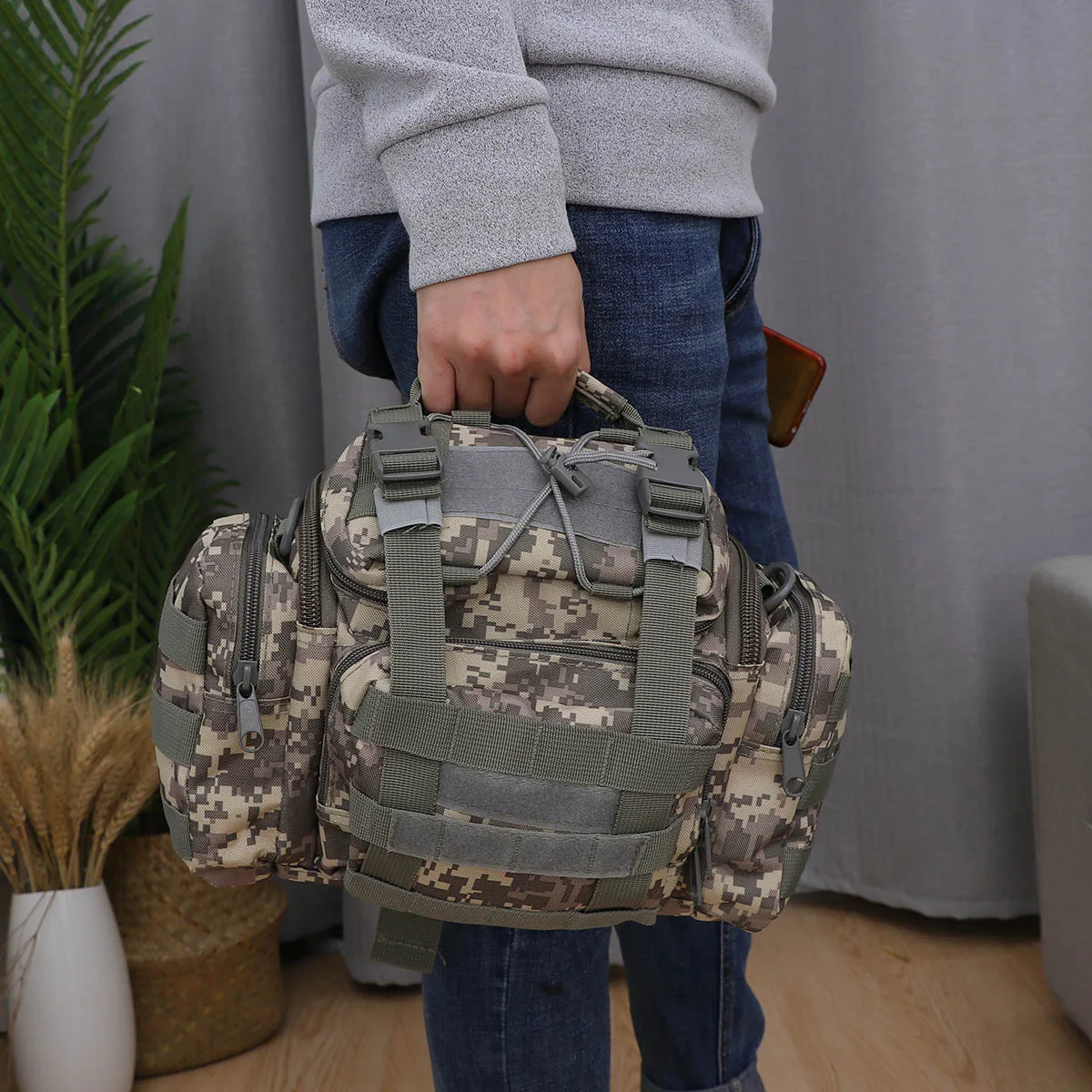 

Large Capacity Fishing Bag Water-Resistant Multi-Pocket Durable Nylon Reinforced Stitching Wide Shoulder Strap Adjustable Pad