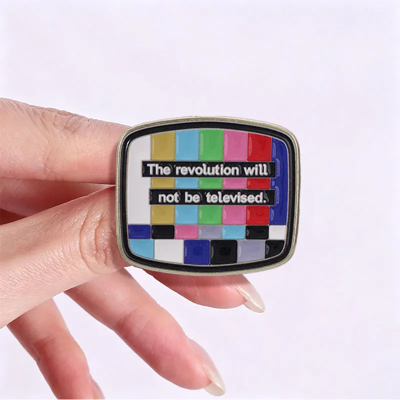 Retro TV Gesammelt Emaille Pins Benutzerdefinierte Horror Anime Film Metall Brosche Revers Abzeichen Kleidung Rucksack Halloween Punk Schmuck Geschenk – Detail 9