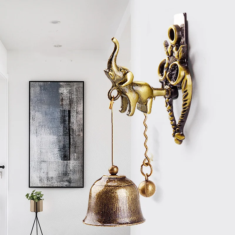 

Retro-style Animal Doorbell Metal Copper Bell Wind Chimes Hanging Wall Horse Elephant Owl Shape Wind Bells Hanging Decorations