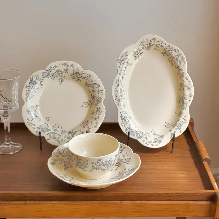 French medieval blue floral western food deep plate lace tall cake plate cafe dessert  salad steak