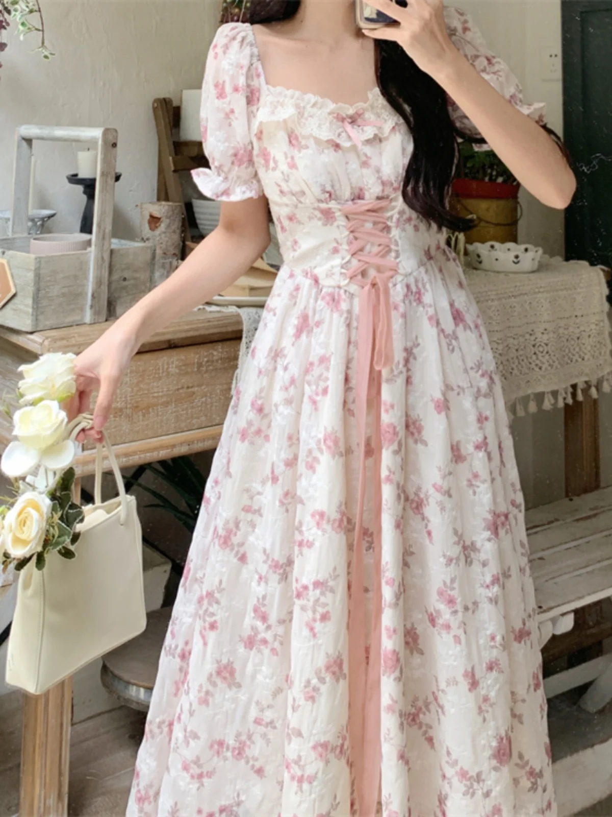 

Новая летняя женская длинная шифоновая платье-макси больших размеров с цветочной вышивкой, коротким рукавом и завышенной талией