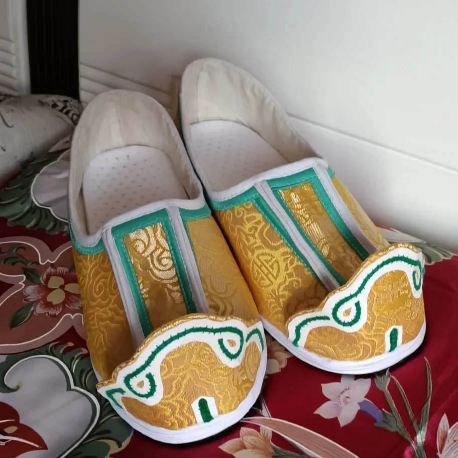 ancient Chinese shoes hanfu shoes for elaborate design can be customized