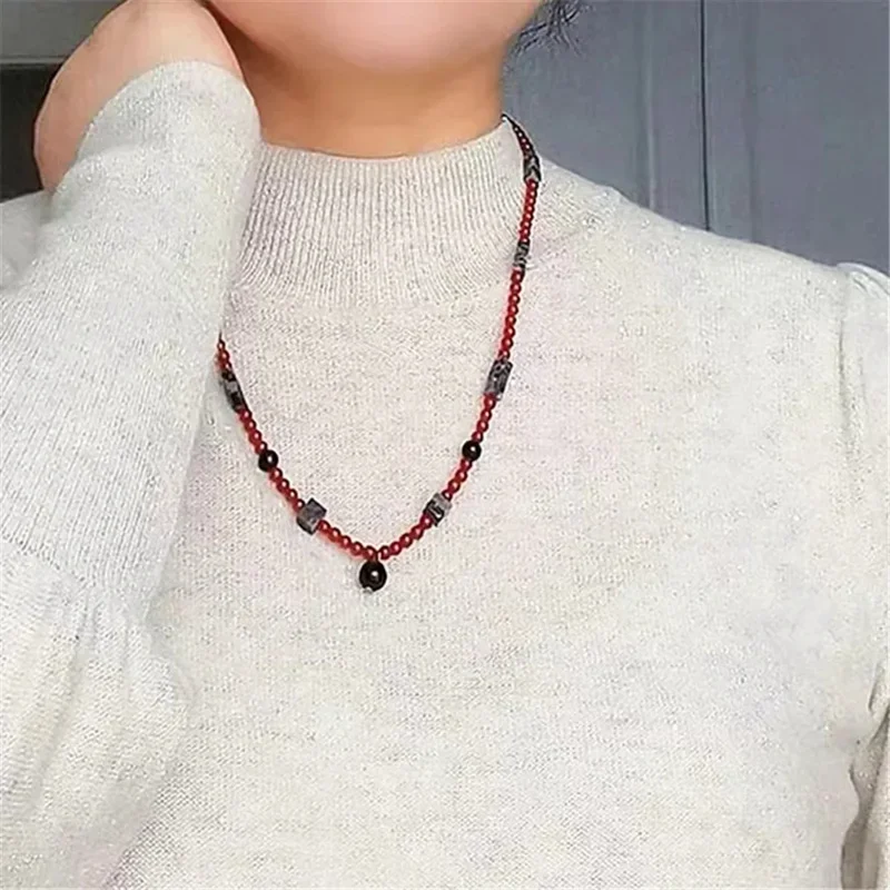 Folk-Custom perhiasan menawan merah hitam bulat batu akik liontin manik-manik kalung Sweater rantai buatan tangan Vintage hadiah Hari Ibu