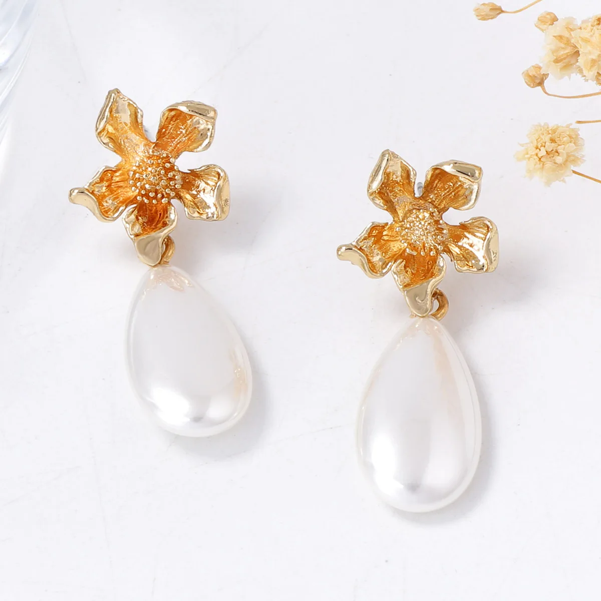 ZAA Vintage Metal Flower Earring Dangle 2025 Luxury Pearl Drop Jewelry Charms Trendy Woman Statement Holiday Party Accessories
