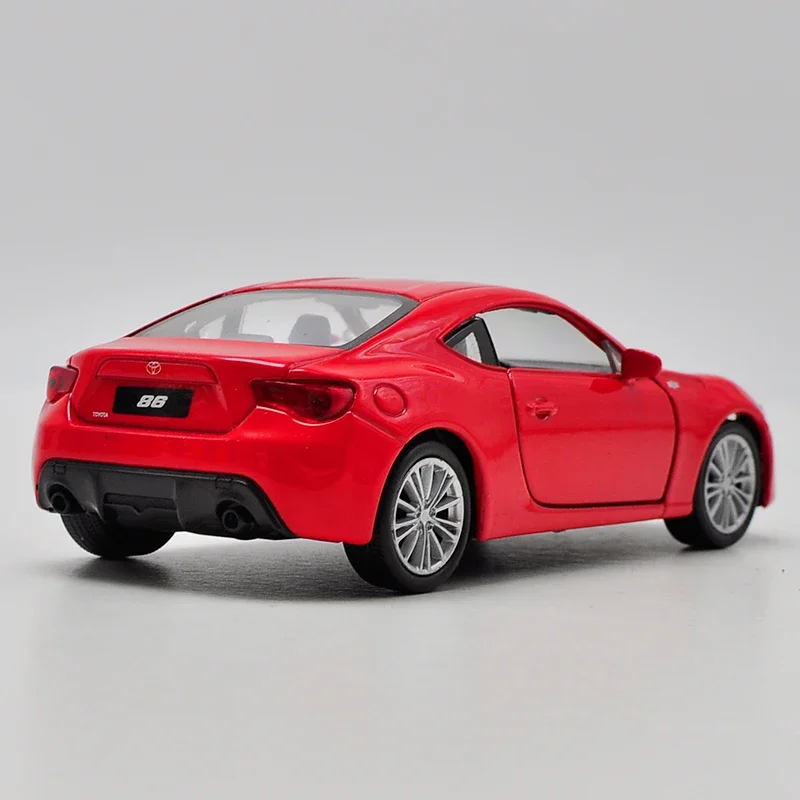 WELLY 1:36 TOYOTA 86 Alloy Car Model High Simulation Diecast Metal Toy Vehicles Car Model Door Can Open Collection Children Gift