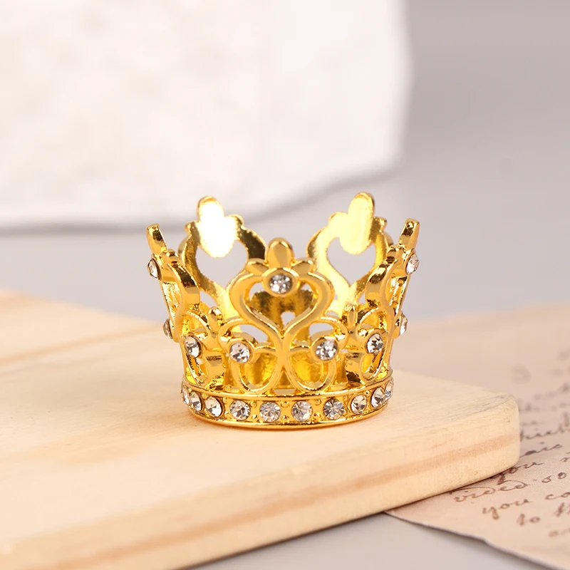 Creative 1/12 Dollhouse Miniature Princess Crown Simulation Rhinestone Crowns Small Tiara Dolls House Decoration Accessories