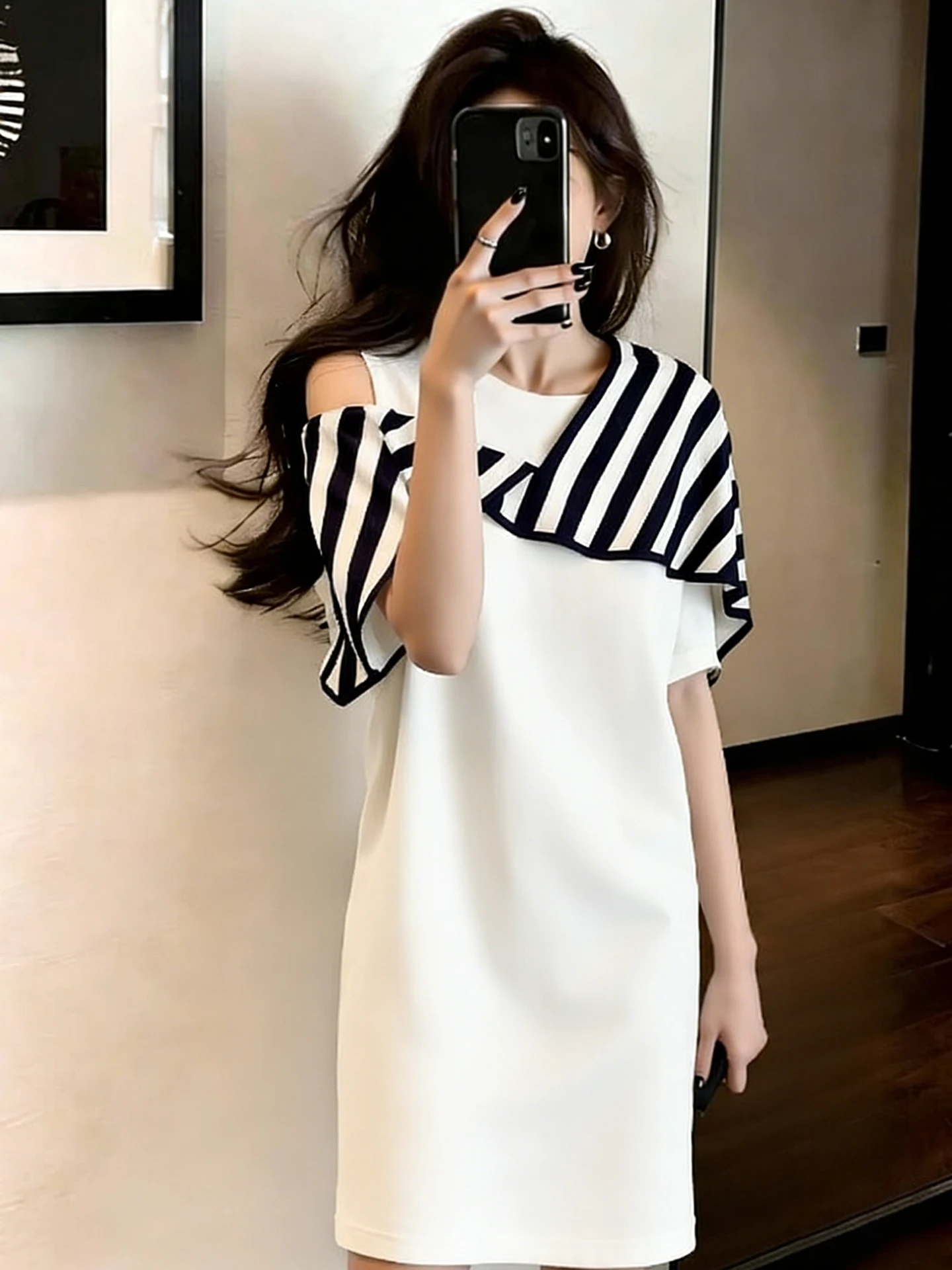 

Elegant Striped Off-Shoulder Dress Straight Cut Summer New Style Beautiful Temperament Women's Dress Versatile Mid-Length Skirt