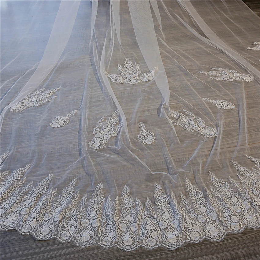 

NEW Long Exquisite Appliqué Bridal Veil High end Cathedral Wedding Veil with Metal Comb 3.5M Bride Veil