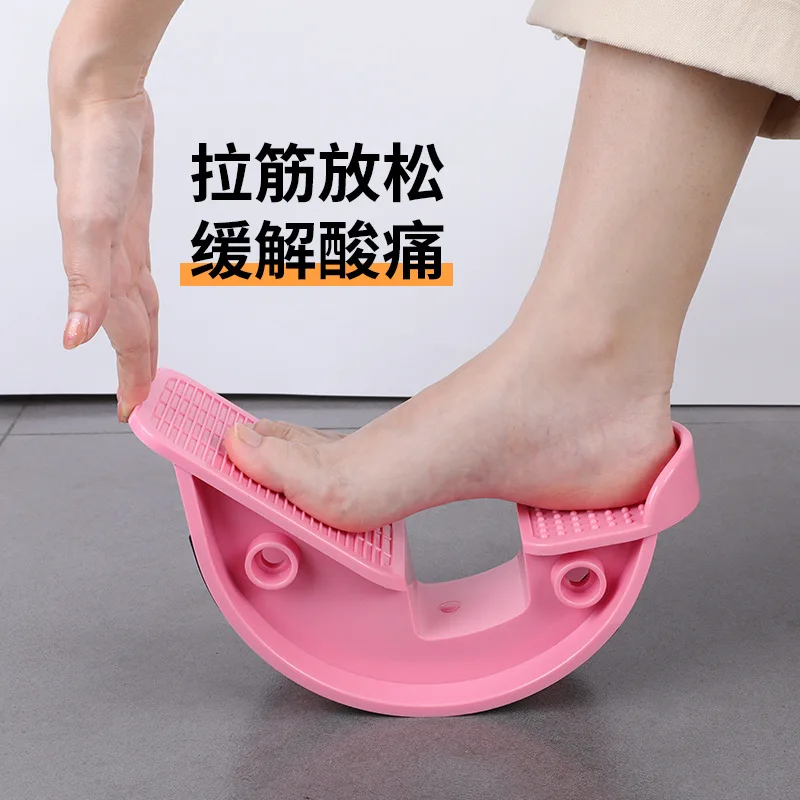 Indoor stretching plate of yoga lacing wheel