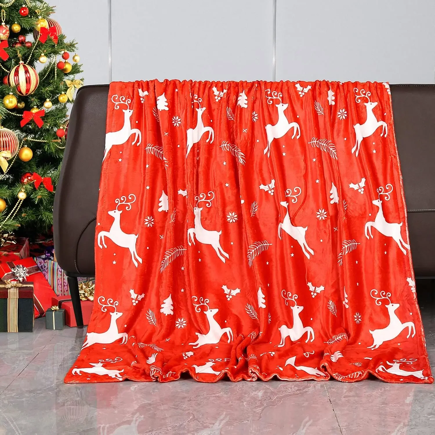 

Christmas Reindeer Tree Throw Blanket, Double-Sided Printed 130 x 150 CM Christmas Warm Red Blanket for Bed Sofa Couch Chair