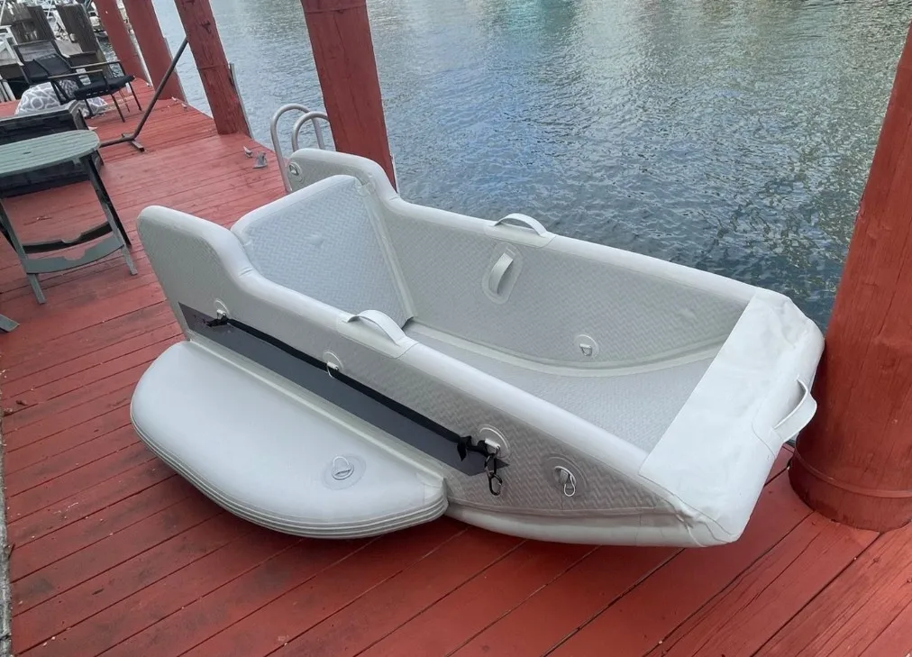 Lake Adventures Durable Inflatable Water Insland Drop Stitch Mini Boat With Pump