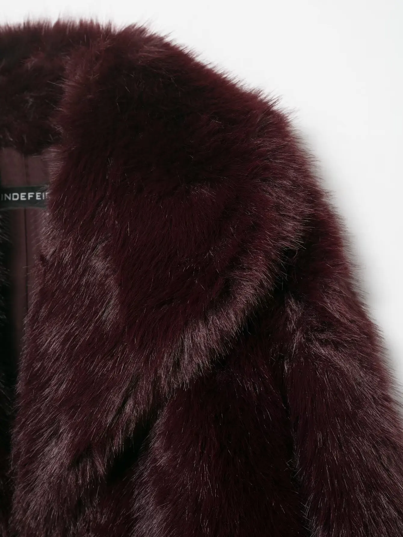 معطف كلاسيكي أنيق للسيدات من KONDALA جاكيت من الفرو الصناعي بأزرار سفلية سترة جديدة لخريف وشتاء 2025 معطف عالي الشارع للحفلات