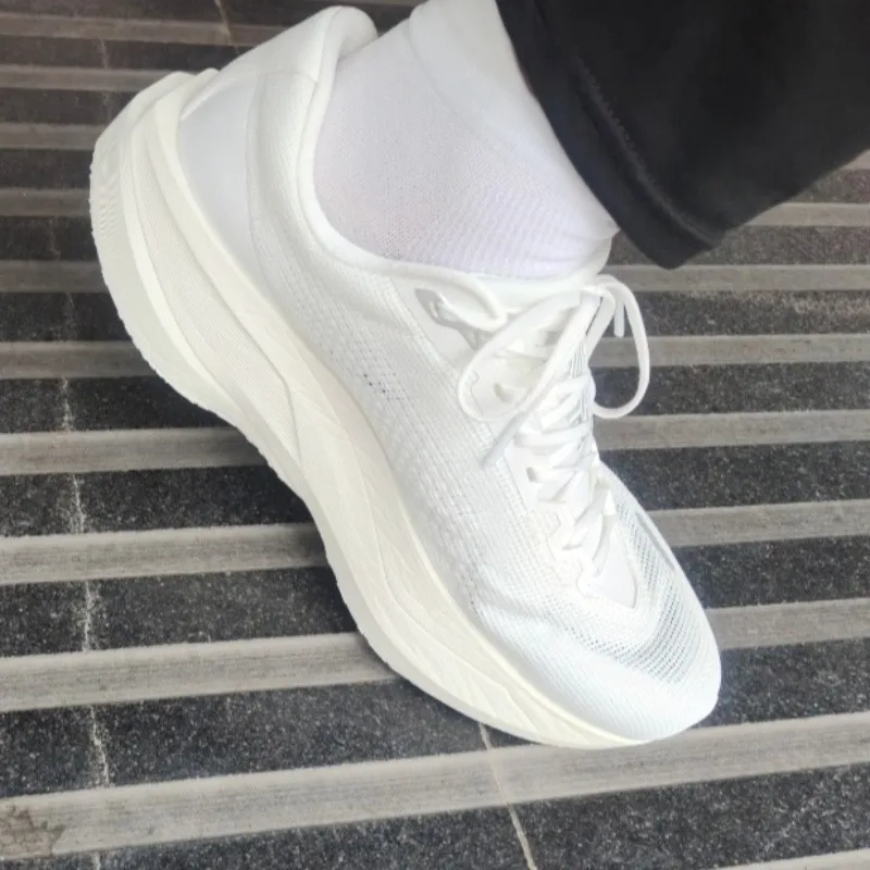 2026 New Trend Man Running Shoes Breathable Walking Jogging Shoe Light Weight Outdoor Running Shoes High Quality Running Sneaker